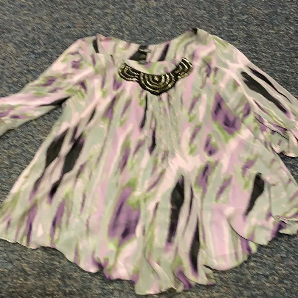 Bisou Bisou Sheer beaded top sz. XL
